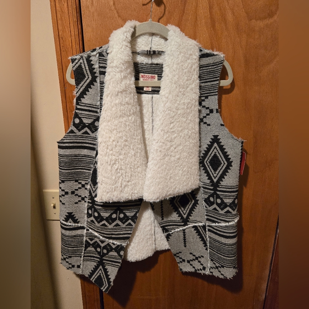 Mossimo Supply Co. Black and White Patterned Vest
